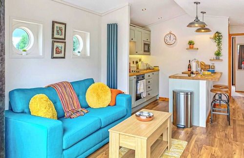 Naburn Ski Chalet | 1 bedroom accommodation in Naburn, York