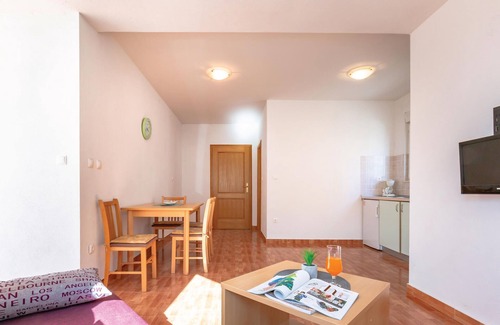 Bratus Apartment | 1 bedroom amazing apartment in Krvavica