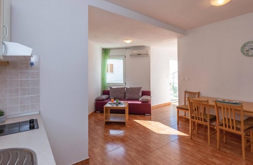 Bratus Apartment | 1 bedroom amazing apartment in Krvavica