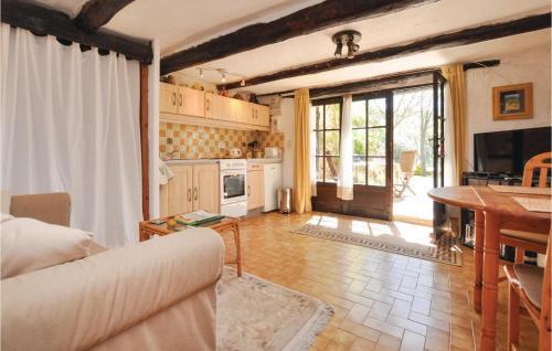Lorgues Apartment | 1 Bedroom Amazing Apartment In Lorgues