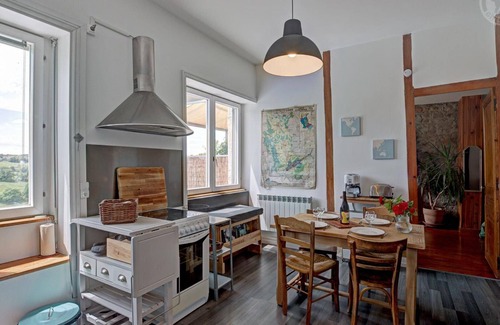 Saint-Genest-Lerpt Cottage | 1-Bedroom Apartment with Terrace, Parking, and WiFi in St-Genest-Lerpt