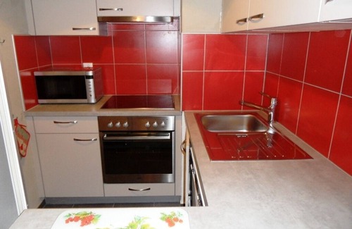 Verbier Apartment | 1 Bedroom apartment * - 2nd floor – next to the Place Centrale, shops and bus stops – entrance wit