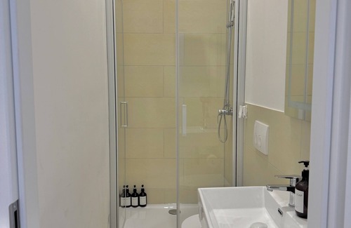 Oberbilk Apartment | 1 Bedroom Apartment In Düsseldorf