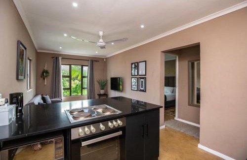 Durban North Apartment | 1 Bedroom Apartment - Unit 1 loadshedding free