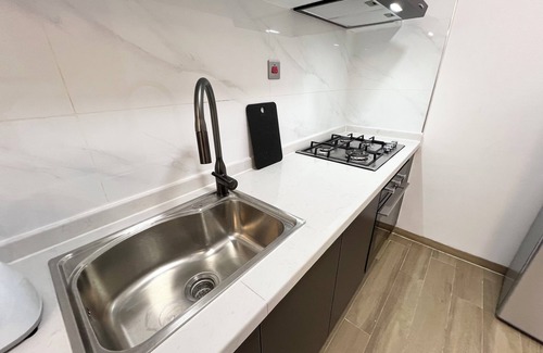 Nairobi Apartment | 1-bedroom apartment with WiFi and rooftop swimming pool with gym Nairobi