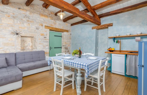 Karlovici Apartment | 1 bedroom beautiful apartment in Zminj