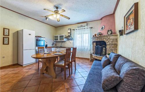 Valtura Apartment | 1 Bedroom Cozy Apartment In Valtura