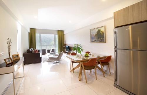 Ulu Kinta Apartment | 1 Bedroom Lakeview Suite #10