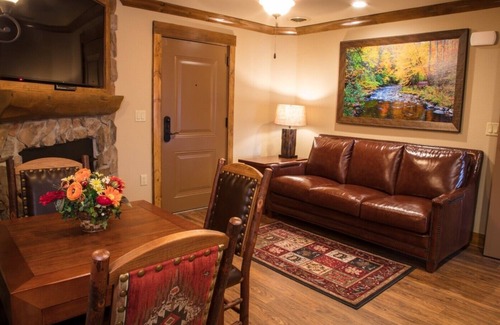 Gatlinburg Resort | 1-bedroom + Sofa bed at WESTGATE RESORT! All the amenities included!