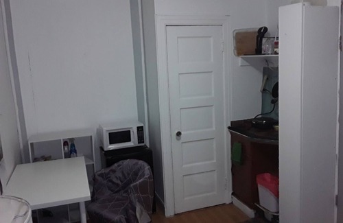 South Slope House | 1 bedroom Suite with Kitchenette, Entire Second Floor in Park Slope House
