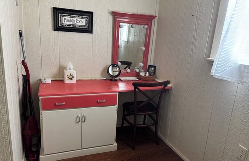 Hays County Cottage | 1 Bedroom Vacation Cottage in San Marcos/Wimberley, TX