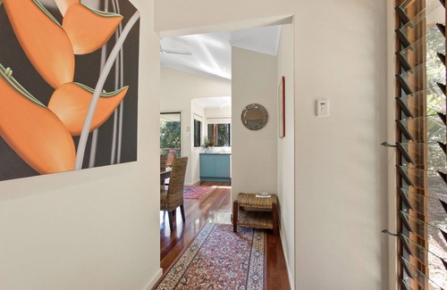 Clunes Villa | 1 bedroom Villa with large spa bath and stunning rural views.