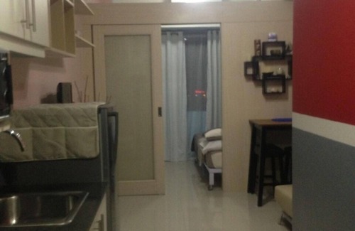 Barangay 76 Condo | 1 Bedroom with balcony, fully furnished condo, walking distance to Mall of Asia
