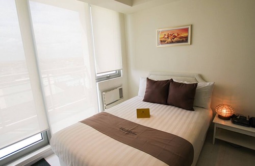 Don Bosco Apartment | 1-Bedroom with City View @ Rio East 1518