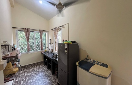 Sinquerim Apartment | 1 BHK Apt | ₹2500/Day or ₹40000/Month | 10 Min Walk to Beach Fully Furnished.