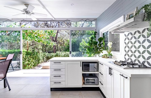 Avellanas Beach House | 1 Block From Surf - Charming Beach House w/Pool - Avellanas