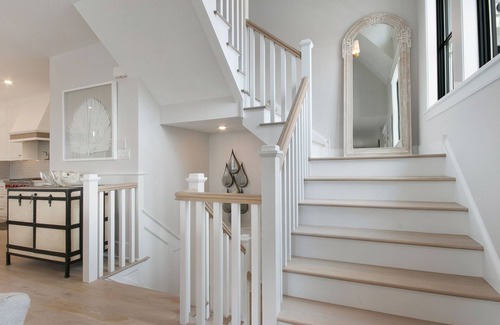 Avalon House | 1 Block to the beach - This property is a custom Tom Welsh home, on a quiet corner lot, close to everything Avalon has to offer.