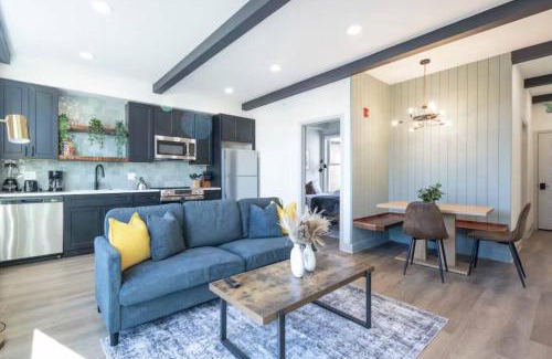 North Philadelphia West Apartment | 1 BR Across from Fairmount Park -10 mins to DT (D)