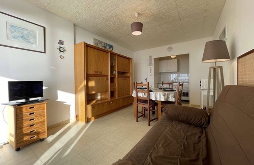 Saint-Gilles-Croix-de-Vie Apartment | 1-BR Apartment with Garage, 50m from the Beach, Saint-Gilles-Croix-de-Vie