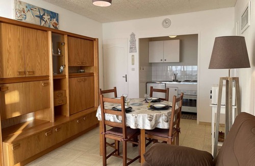 Saint-Gilles-Croix-de-Vie Apartment | 1-BR Apartment with Garage, 50m from the Beach, Saint-Gilles-Croix-de-Vie