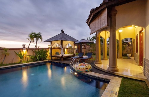Bukit House | 1 BR Romantic Private Pool Villa in Ungasan Near GWK Cultural Park