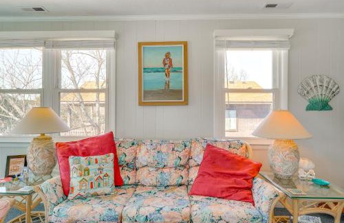 Colington House | 1 Mi to Avalon Pier Charming Coastal Cottage!