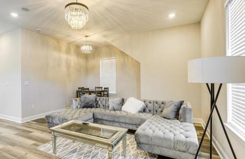 Tulane - Gravier House | 1 Mi to Caesars Superdome Contemporary NOLA Abode