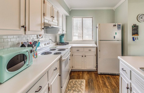 North Myrtle Beach Condo | 1 Mi to Cherry Grove Beach: Quiet Escape w/Deck