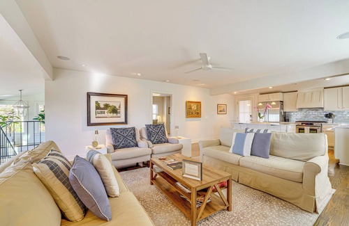 Fayetteville House | 1 Mi to Dtwn Fayetteville: Home w/Fenced Yard