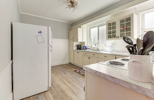 Steubenville House | 1 Mi to Dtwn & Franciscan University: Home w/Yard