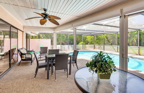 Biggar House | 1 Mi to Golf! Family Getaway w/Pool in Fort Myers