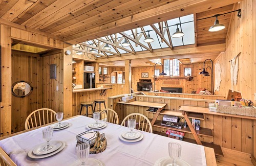 Upper Kingsbury House | < 1 Mi to Heavenly Lifts: Tahoe Area Townhome!