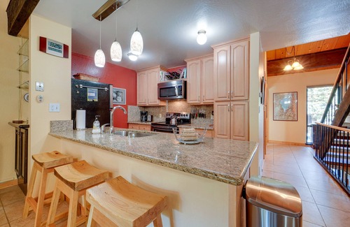 Kings Beach Condo | 1 Mi to Lake Tahoe: Condo w/Deck in Kings Beach!