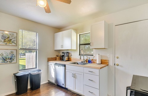 Norman Cottage | ~ 1 Mi to University of Oklahoma: Norman Cottage