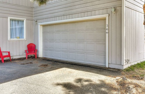 Orchard District House | 1 Mile to Downtown Bend from a large, spacious and well appointed accommodation!