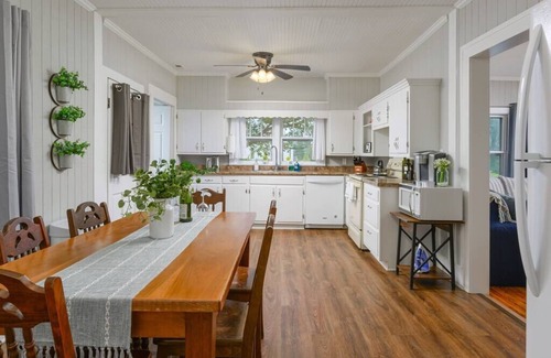 Soddy-Daisy House | 1 Min to Soddy Lake! ★ Big Soddy Creek Gulf 3 Min