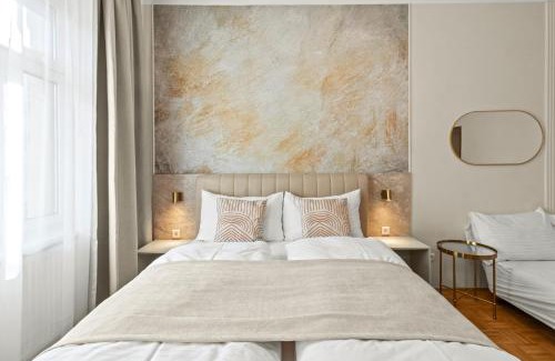 Meidling Hotel | 1 Min to U6 Niederhofstraße I Near Schönbrunn