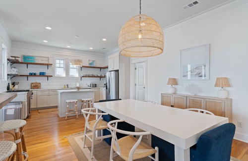 Seagrove Beach House | 1 min walk to beach access-gulf view-pool