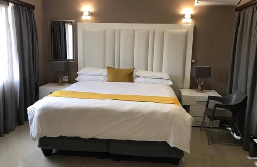 Thulamela Cabin | 1 Oak lodge