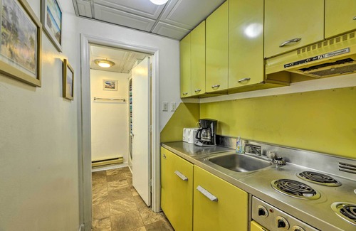 Emerald Isle Apartment | ‘1 Ocean Fun:' Emerald Isle Apt, Steps to Beaches!