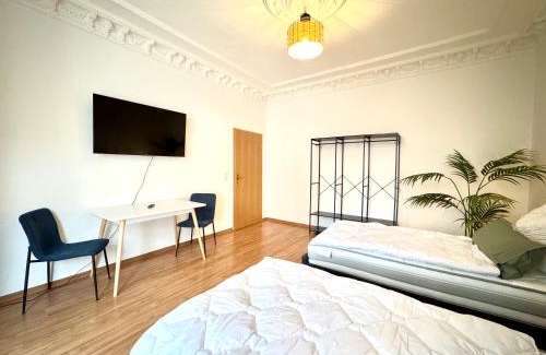 Zeitz Apartment | #1 RebelRents - 4P - Apartment Smart-TV - WLAN - voll ausgestattete Küche
