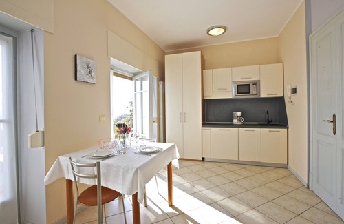 Carciano Apartment | 1-room apartment with balcony in an Art Nouveau villa with communal pool