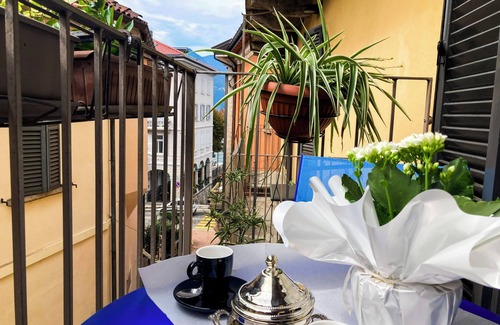 Luino Apartment | 1-room apartment with balcony in a central location