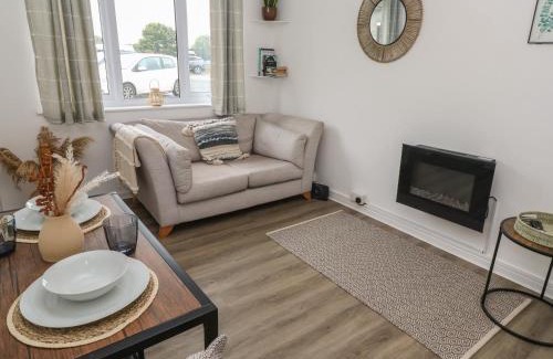 Helston House | 1 Trevelyan