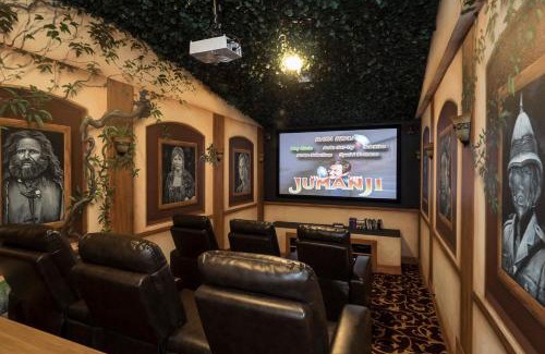 Clermont Villa | 10 Acre Lakefront Game House - Sleep Upto 45