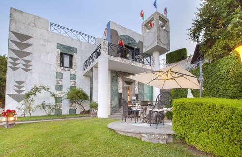 Colli di Fontanelle Villa | 10 Bedrooms, 10 Bathrooms Villa with Pool, Garden and Sea View