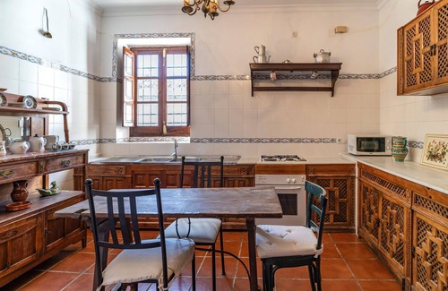 Santaella House | 10 bedroom stunning home in Santaella