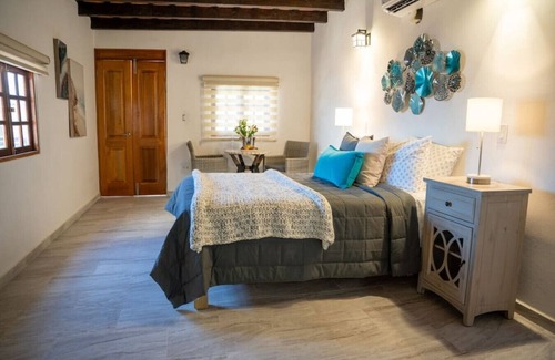 San Francisco Apartment | 10 Guest Capacity At Old San Juan & Centric Place!