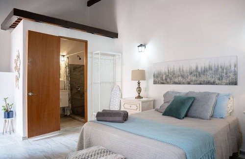 San Francisco Apartment | 10 Guest Capacity At Old San Juan & Centric Place!