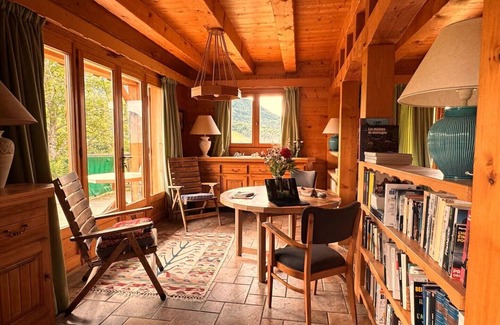 Faverges-Seythenex Ski Chalet | 10 min from Lake Annecy, large, quiet chalet with view